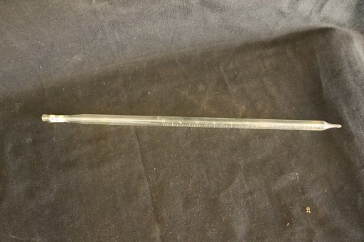 Pipette graduée, vue générale, ©UM
