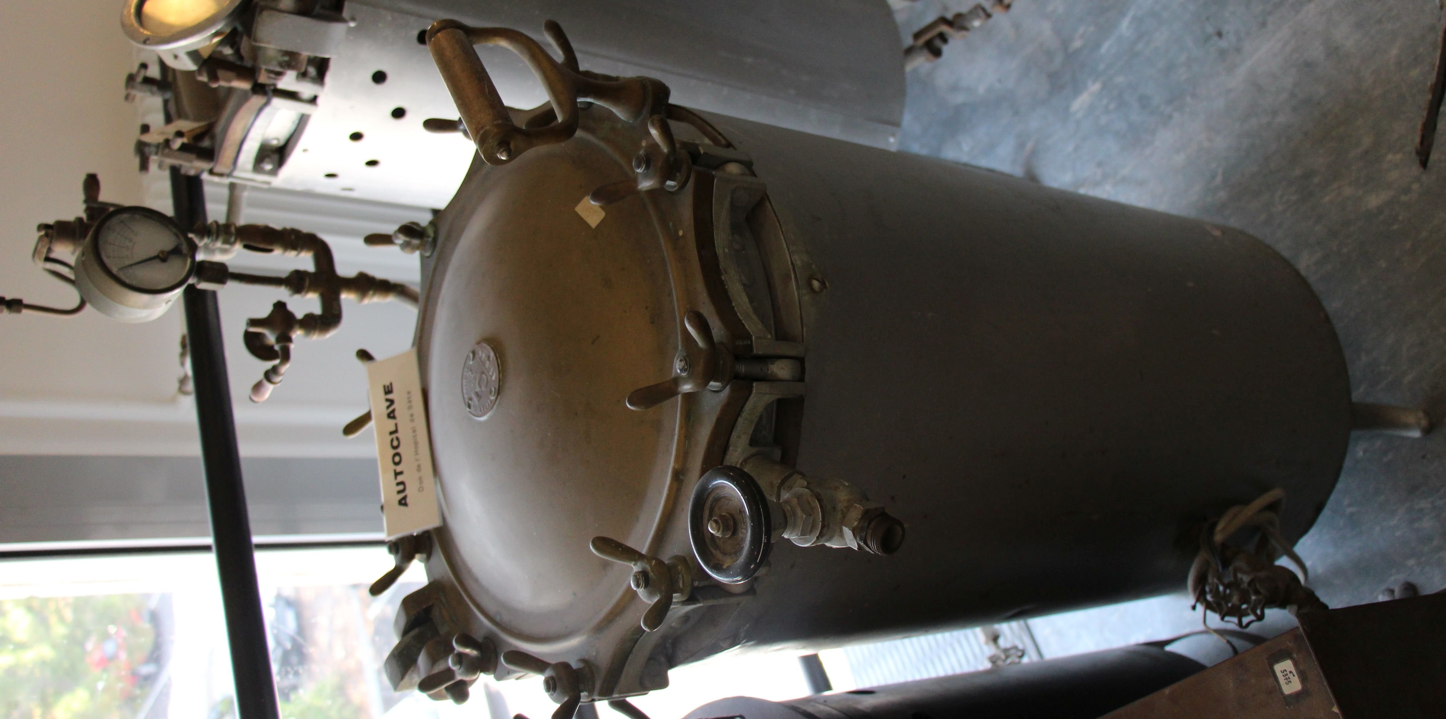 Autoclave, vue générale, ©UM