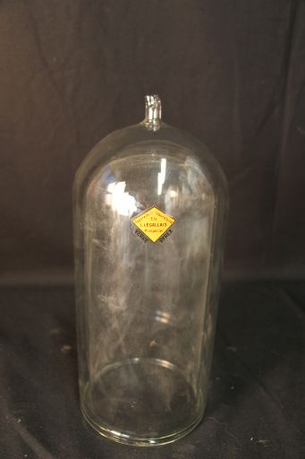 Vase de Dewar, L. LEGALLAIS, vue de face, © UM