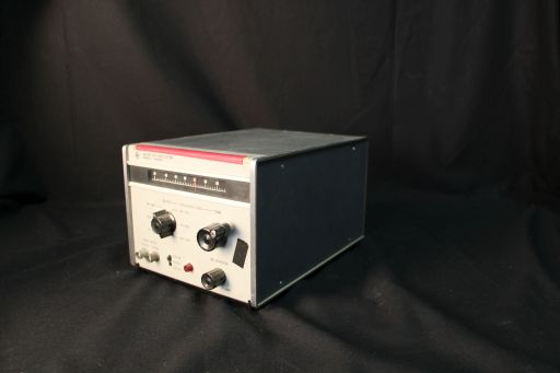 Oscillateur, HEWLETT PACKARD, 1968, vue générale, UM©