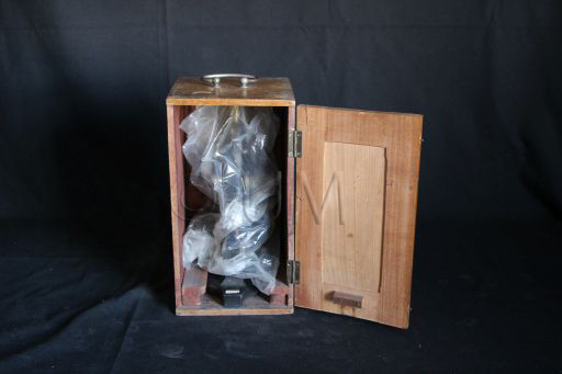 Microscope composé, NACHET, vue d'ensemble 1, première moitié du XXème siècle, ©UM